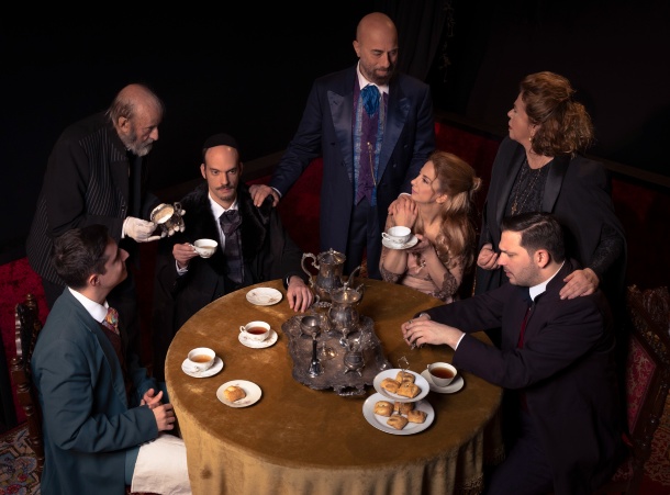 ΡΑΧΗΛ ΟΛΟΣ Ο ΘΙΑΣΟΣ