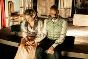 5-Ο-ΓΛΑΡΟΣ-1-1536x1026 (1)