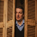 Επικοινωνιακό υλικό για την παράσταση | ΣΤΗ ΣΙΩΠΗ | προσφορά εισιτηρίων στα 10 ευρώ έως και τέλος Σεπτεμβρίου